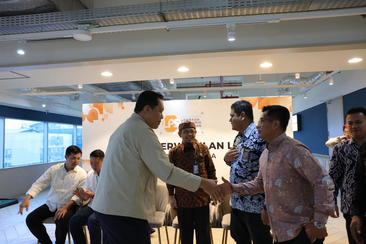 Foto :&nbsp;Kepala Subbagian Perencanaan dan Keuangan, Dr. Roni Pradana dalam pertemuan bersama di kantor wilayah LPS I Medan.